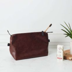 New La Chaise Longue Trousse De Toilette Oakland Choco